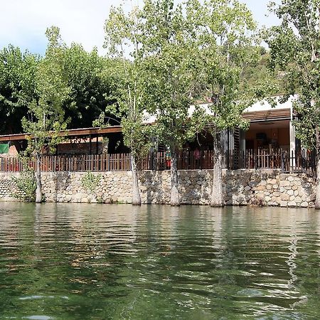 Hostal Yessy كانديليدا المظهر الخارجي الصورة